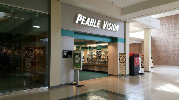 Entrance to Pearle Vision