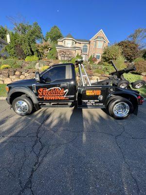 Freddies Towing