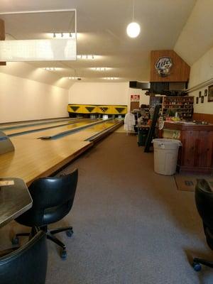 The Neighbors Lounge & Lanes