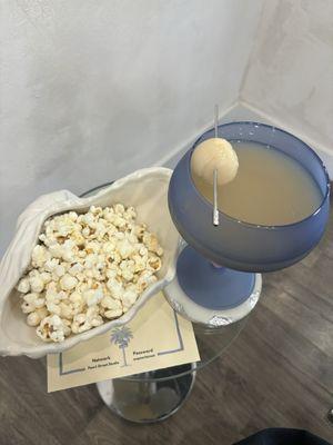 Lychee martini and popcorn