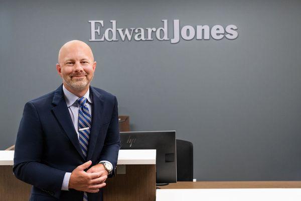 Edward Jones Financial consultant