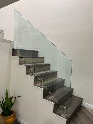 Glass Railing System for house