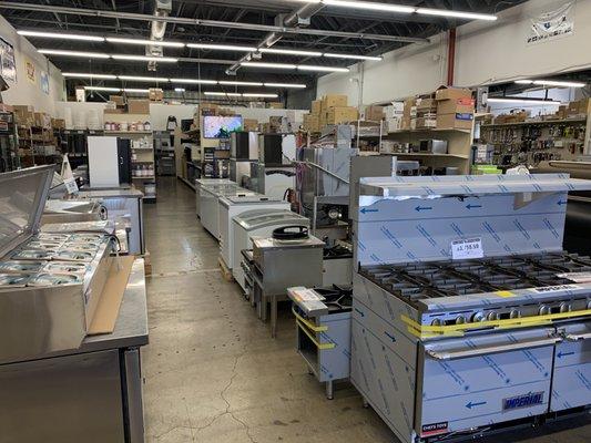 We have the commercial kitchen equipment you need for your business!