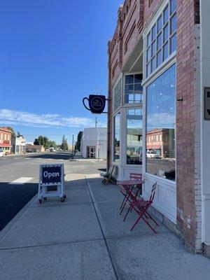 Outside the shop, safe to say you're not going to be fighting anyone for a parking spot!