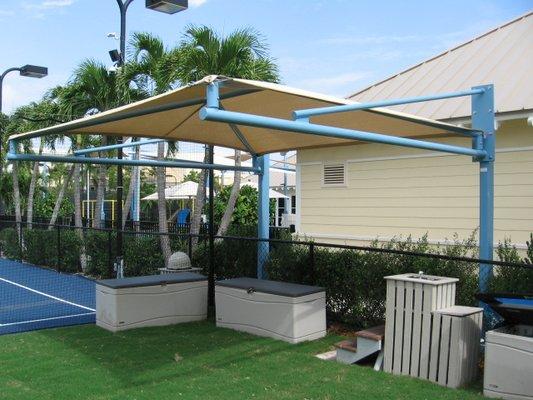 Full cantilever canopy