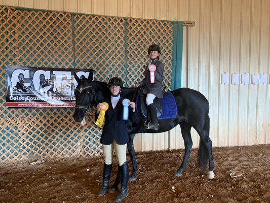 Gwen & Houston showing Twinkie Hunt Seat, CCEC show.