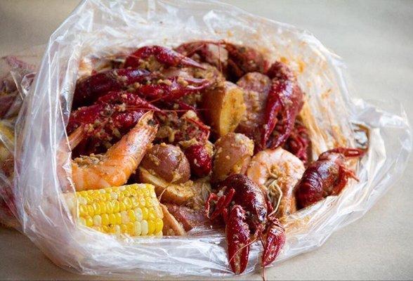 Shrimp and crawfish with corn and potato