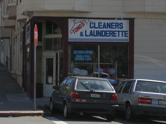 Tong's Launderette