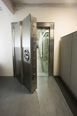 PSI is equipped with a nuclear blast proof door.