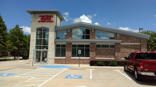 Members Choice Credit Union Eldridge Front Entrance