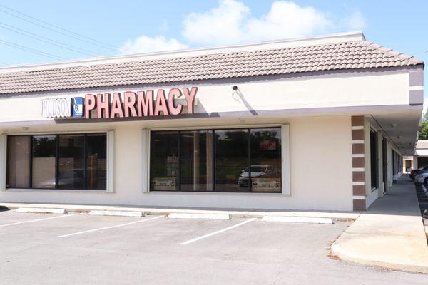 pharmacy parking