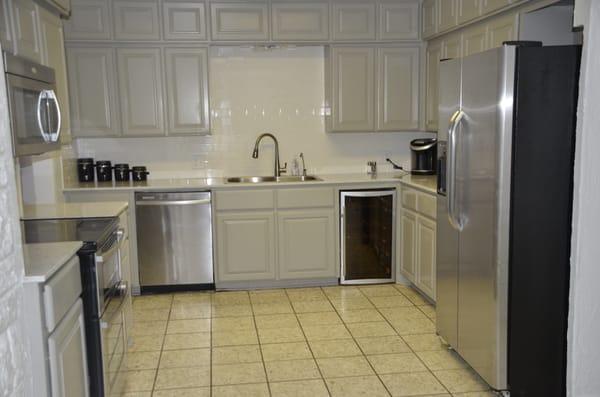 1901 N Hudson St. Kitchen