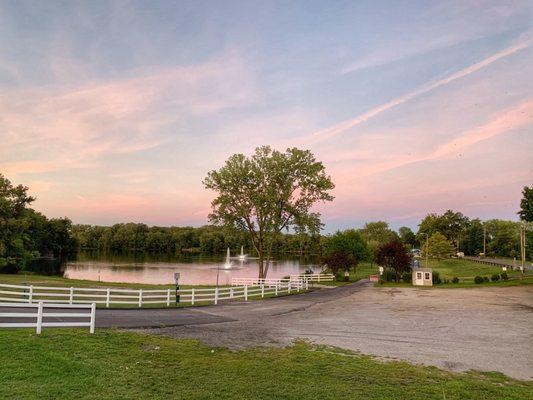 Lincoln Park Community Lake