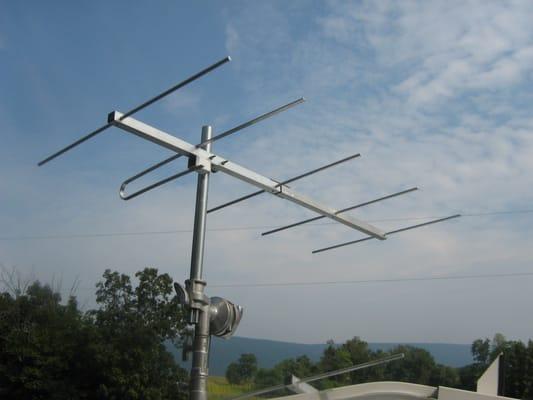 Heavy duty High VHF antenna for deep fringe VHF reception.