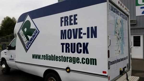 Yes we have a free move in truck for you to use to move in all of your personal belongings.