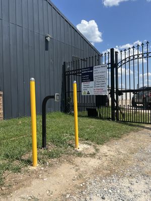 Storage facility gate access and instructions