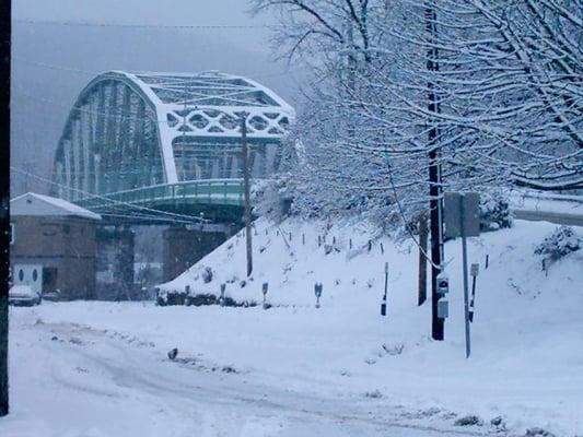 Crossing over the Kiskiminetas river using the Leechburg bridge.