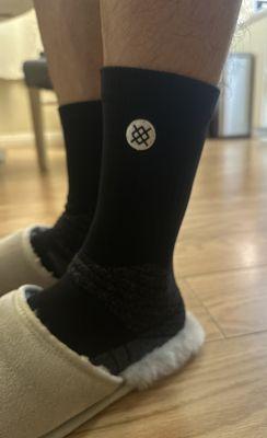 Mid-high active sock