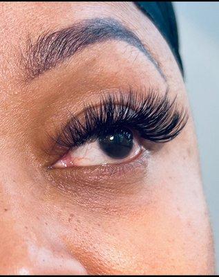 Volumen  eyelash extensions! Perfect and neat detail !