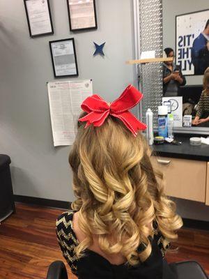 Styled by Veronica! Thanks for making the beautiful bow!