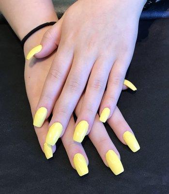 Trendy glamour length nails