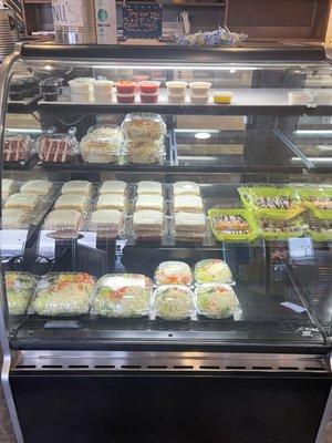 Salad and dessert case