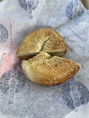 sesame bagel