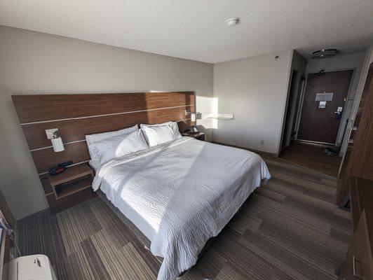 Holiday Inn Express & Suites Burlington, An IHG Hotel