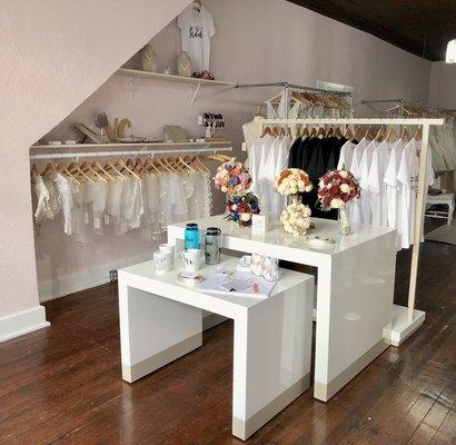 Vintage Chic Bridal Boutique. Dubuque bridal shop