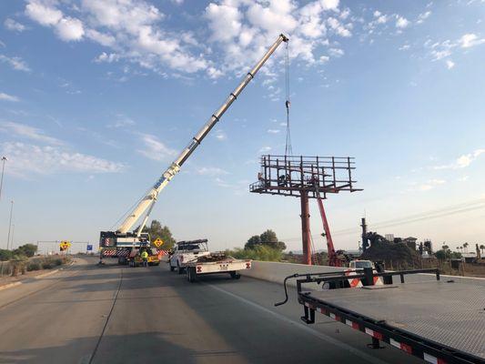 Liebherr 165ton taking down an old billboard sign at Miracle Mile and I-10