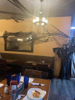 Halloween dining room