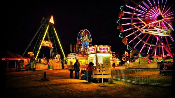 Frightland Haunted Attractions also offers a full Amusement park with rides, games and carnival food.