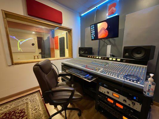 Breakthrough Sounds - Cleveland Recording Studio - Studio A