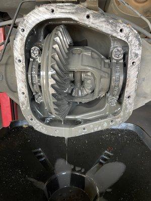 Rebuilding a rear differential on an F150