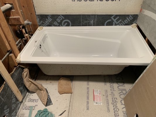 Bath tub installation