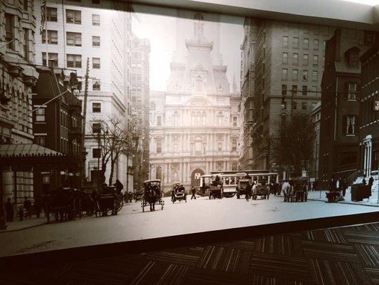 Awesome old Philly photos line the halls. Don't miss them!