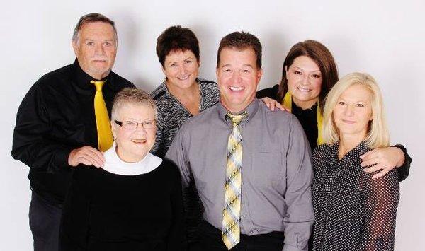 (Back L to R) Mike Martin, Marcia Focht, Britny Focht (Front L to R) Sara Wingart, Bruce Morris & Julie Morris of Team Morris