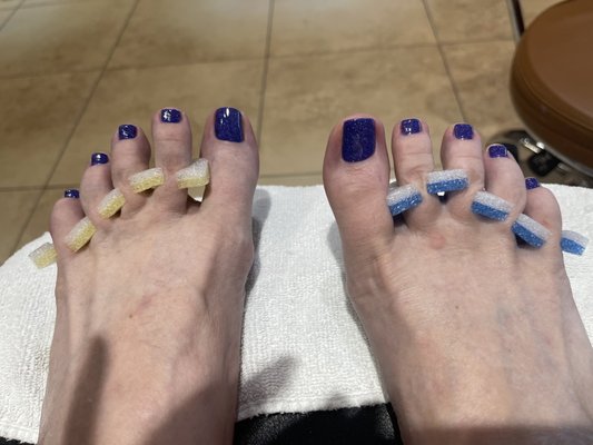 Toe nails