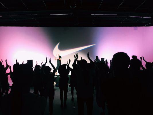 NikeWomen NTC Countdown