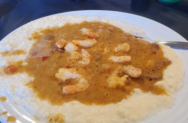 Shrimp n' Grits, order the chicken wings.