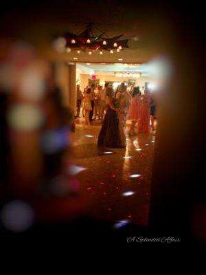 Dancing at Blue Sky Winery during a wedding reception coordinated by A Splendid Affair