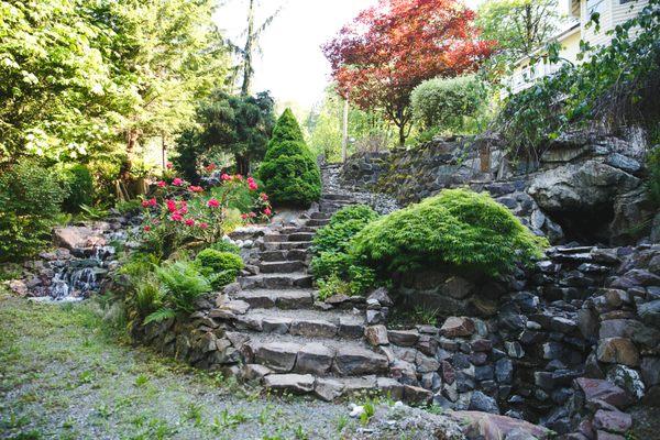 Stairs down to the big pond