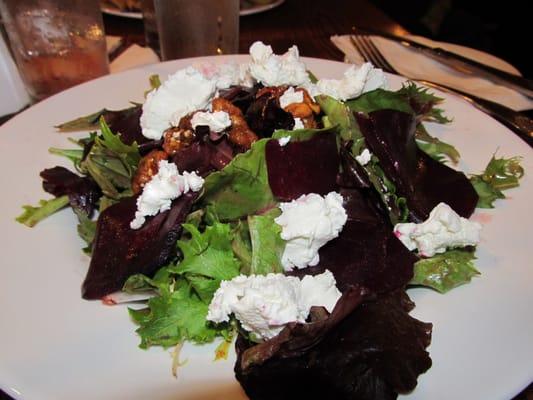 Goat cheese & beet salad