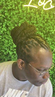 Updo loc styling