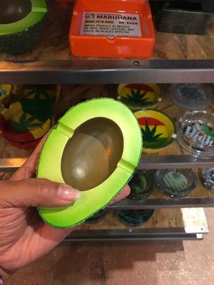 Too bad I don't smoke, this avocado tray is adorable!