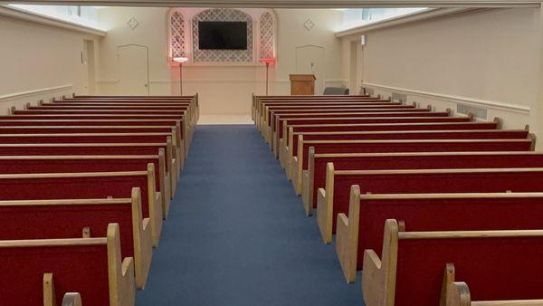 Large Chappel with memorial slideshow options and live streaming