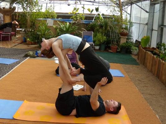 Acro yoga