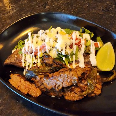 Tlacoyo with steak