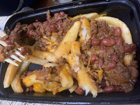 Chili cheese fries