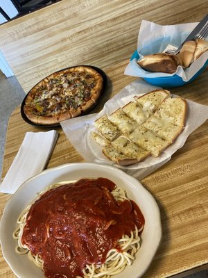 Small pizza of the day, garlic bread, and spaghetti with marinara sauce